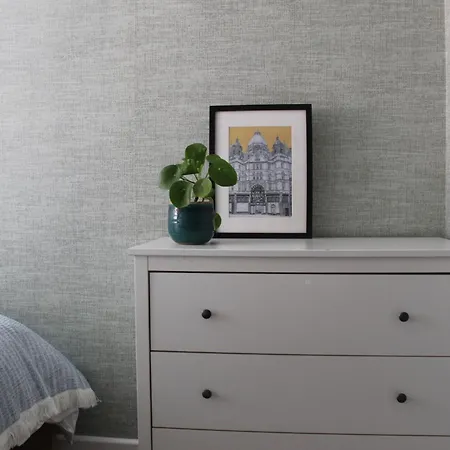 Urban Retreat - Modern 2 Bed Leeds (West Yorkshire)